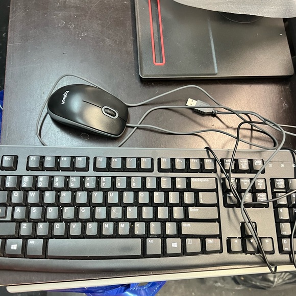 Logitech Keyboard and Mouse - Picture 13 of 16